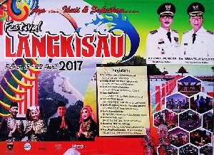 Festival Langkisau 2017 Di Tutup, Rihdo Gusti-Puti Anisa Uda-Uni Pessel 2017.