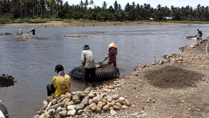 Tambang di Lubuk Buaya Bantu Ekonomi Masyarakat