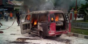 Satu Unit Mobil Terbakar di Kawasan SPBU Tanjung Kaliang