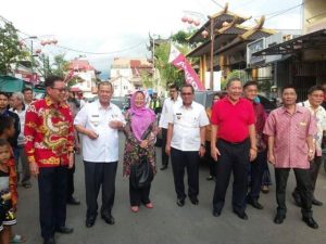 Wagub Sumbar Apresiasi Kegiatan Bazar  Peringatan Imlek 1569