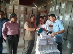 Pjs Wako Tinjau Kesiapan KPU: Logistik Pilkada Padang Siap Didistribusikan