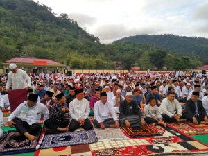 Usai Sholat Idul Adha, Bupati Hendrajoni Gelar Open House di Rumah Dinas