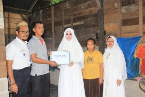 Pemkab Pessel & “Dusanak bantu Dusanak” Bedah Rumah Warga di Palangai
