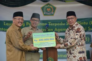 Gubernur Irwan Prayitno,  Apresiasi PTSP Kemenag Sumbar