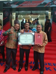 TIGA KADO MANIS DI PENGHUJUNG TAHUN 2018 UNTUK PESISIR SELATAN