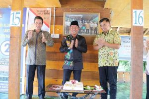 Ulang Tahun Wabup ke 46, Jajaran Pemkab Dharmasraya Makan Bersama