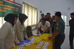 Anggota Korem 084/Bhaskara Jaya di Tes Urine