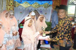 Wabup Amrizal Hadiri Khatam Qur’an ke 5 TPA Mushalla Al Fallah