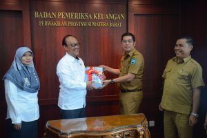 PEMKO SAWAHLUNTO SERAHKAN LKPD TAHUN ANGGARAN 2018