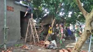 TNI Tidak Hanya Ahli Perang Tetapi Piawai Juga Jadi Tukang Bangunan