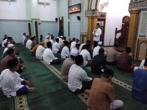 Dandim 0831/Surabaya Timur Khutbah di Masjid Roudlotul Jannah Surabaya