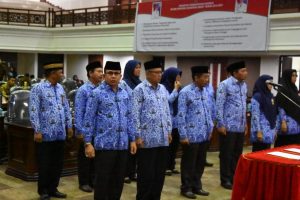 Sebanyak 12 Orang Pejabat di Lingkungan DPRD Sumbar DiLantik