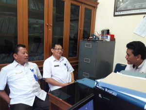 Wujudkan Administrasi Pemerintahan Yang Bersih, Sekwan Pasaman Berkunjung ke DPRD Kota Padang