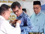 Irwan Prayitno Dianugerahkan “Pin Emas Academic Award Sastra” UIN Imam Bonjol