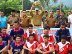 Bupati Hendrajoni Buka Turnamen Sepakbola Di Jinang Kampung Pansur