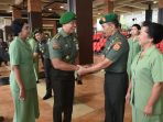 Kasad Terima Laporan Korps Kenaikan Pangkat Irjen Kemhan dan 9 Pati TNI AD