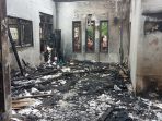 Rumah Kadis Nakertrans Solsel Terbakar