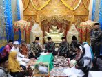 Banjir Kebahagiaan, Dua Pasang Catin Menikah Di MPP Payakumbuh