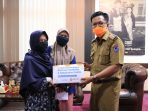 Peduli Covid-19, Wawako Erwin Yunaz Dan Cherry Child Foundation Berbagi Paket Sembako