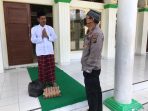 Hari Pertama Ramdhan, Kapolres Solsel Salurkan Bantuan Sembako dan Masker