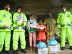 Gelar Baksos Kapolda Aceh Beri Bantuan Untuk 3 Keluarga Miskin Di Seulimeum