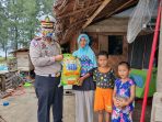 Dirlantas Polda Aceh Bantu Keluarga Kurang Mampu Di Desa Kaju Aceh Besar