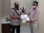 DT SUNGGUNO ANGGOTA DPRD PROVINSI SUMBAR,  SALURKAN BANTUAN APD KE POLRES DHARMASRAYA