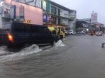 Hujan Lebat Landa Padang, Sejumlah Titik Terendam Banjir