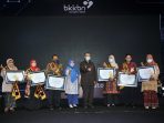 Nasrul Abit Bagikan Genre Awards Sumatera Barat Tahun 2020