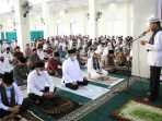 Bupati Gusmal Laksanakan Shalat Idul Adha 1441 H/2020 M