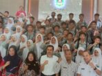 Sekwan Raflis Sambut Kunjungan Siswa SMPN 43 Padang ke DPRD Sumbar