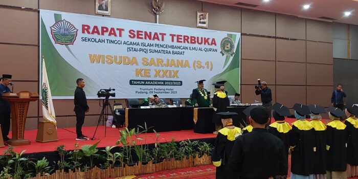 Wakil Ketua Komisi I DPRD Sumbar Maigus Nasir Hadiri Wisuda ke-29 STAI-PIQ