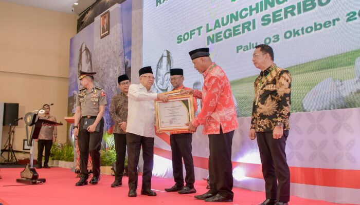 Gubernur Sumatera Barat Raih Penghargaan Kinerja Luar Biasa dalam Membangun Daerah Tertingga