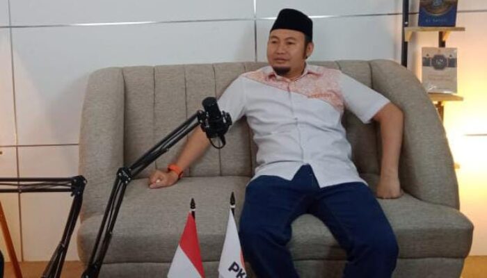 Melangkah ke Senayan, Anggota DPRD Sumbar Rahmat Saleh Inginkan Sumbar Cerdas di Indonesia Emas 2045