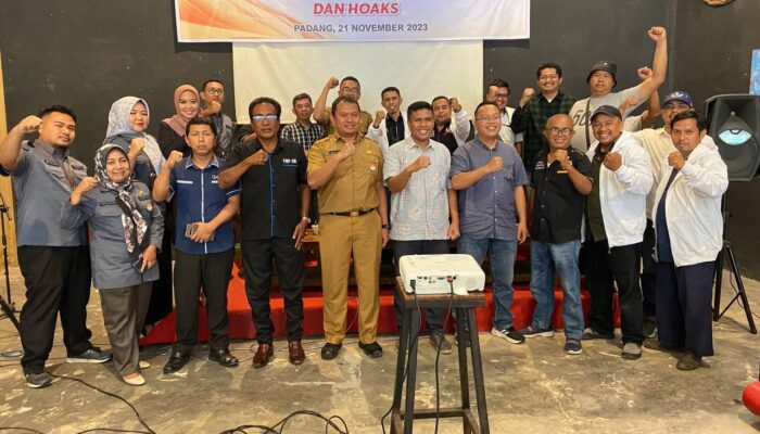 Kepala Biro Adpim Buka Acara Diskusi Anti Hoax