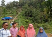 Anggota DPR RI Hj. Nevi Zuairina Meninjau Lokasi Bantuan Tower Dari Telkomsel Untuk Perkuat Komunikasi Kabupaten Pasaman