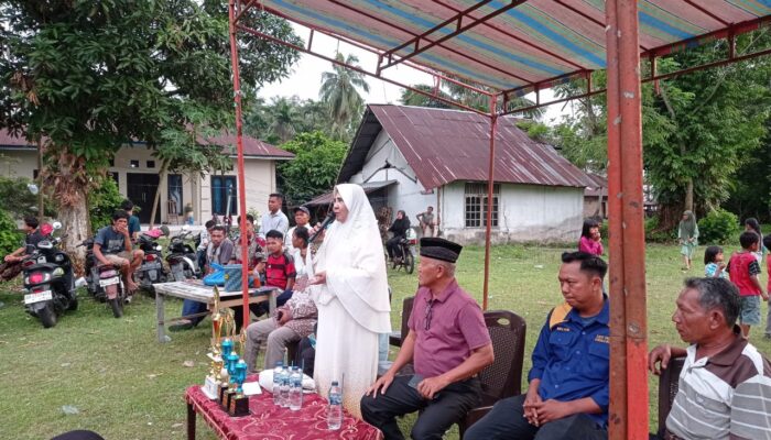 Hj. Nevi Zuairina Bersama Wali Nagari Hadiri Pekan Olahraga Nagari di Kabupaten Padang Pariaman