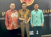 Akhir Masa Jabatan, Hendri Septa-Ekos Albar Antarkan Kota Padang Raih IGA Award 2023