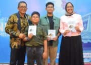 Buku Biografi “Hendri Septa : Melayani Tiada Henti” Resmi Diluncurkan