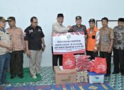 Gubernur Sumbar, Mahyeldi Ansharullah, Serahkan Bantuan dan Ajak Diskusi Intensif untuk Pemulihan Pasaman Pasca Bencana Banjir dan Longsor