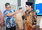 Hendri Septa Kukuhkan Dean Asli Chaidir sebagai Ketua Forum UMKM Kota Padang