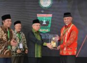 Pemprov Sumbar Raih Juara Umum Anugerah Adinata Syariah 2024