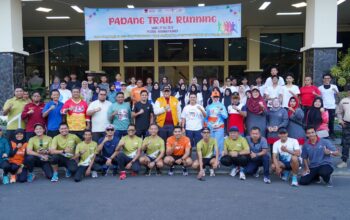Event Peringatan HUT Kota Padang Resmi Dimulai, Andree Algamar Lepas Peserta Padang Trail Running