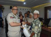 Pj Wako Launching Penyerahan Bantuan Pangan Tahap III bagi Warga Padang