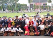 Hadiri Prosesi Penurunan Bendera HUT RI Ke-79, Wakil Ketua DPRD Sumbar Suwirpen Suib Doakan Masyarakat Semakin Sejahtera