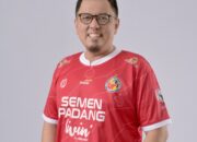 Braditi Moulevey : IKM Jakarta Merahkan Stadion Pakansari Bogor Saat Pertandingan Semen Padang FC Vs Persis Solo