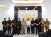 Pimpinan DPRD Sumbar Bahas Program Edukasi Hukum Dengan Kajati