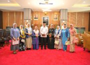 Gubernur Sumbar Gandeng Organisasi IWAPI untuk Perluas Pasar UMKM Lokal