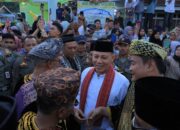 Sambut Ramadhan, Bupati Sabar AS  Ikuti Arak-arakan dari Tanjung Alai Menuju Pauah Durian Tinggi  di Lubuk Sikaping