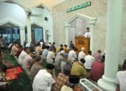 Tarawih di Al Muhajirin, Gubernur Mahyeldi Ingatkan Ramadhan sebagai Sarana Insan Bertaqwa